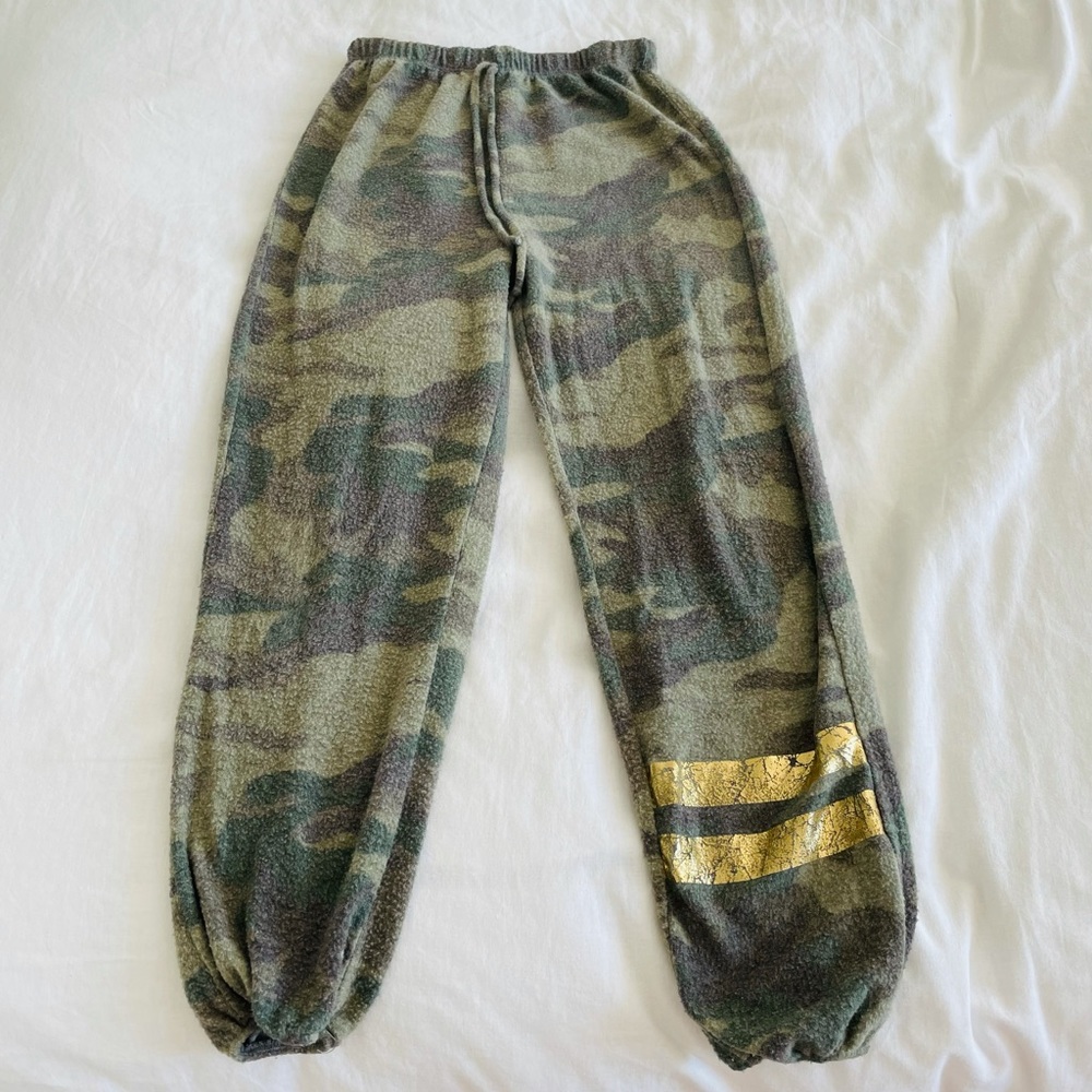 Chic2chic girls camo army sweatpants size L